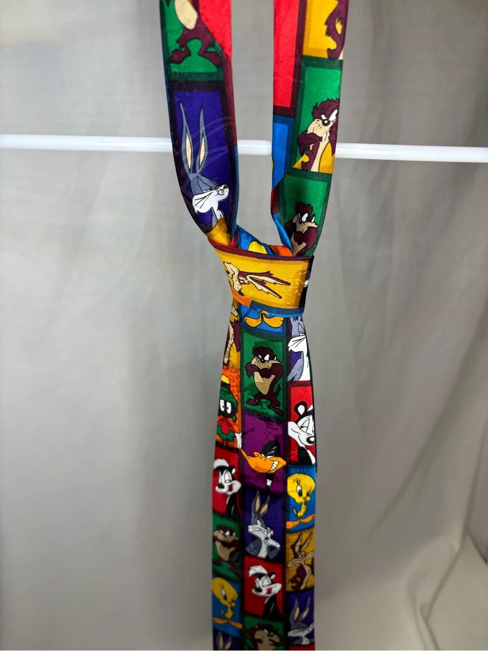 Vintage Looney Tunes Novelty Tie - 1993 Warner Bros. 100% Polyester Korean Made